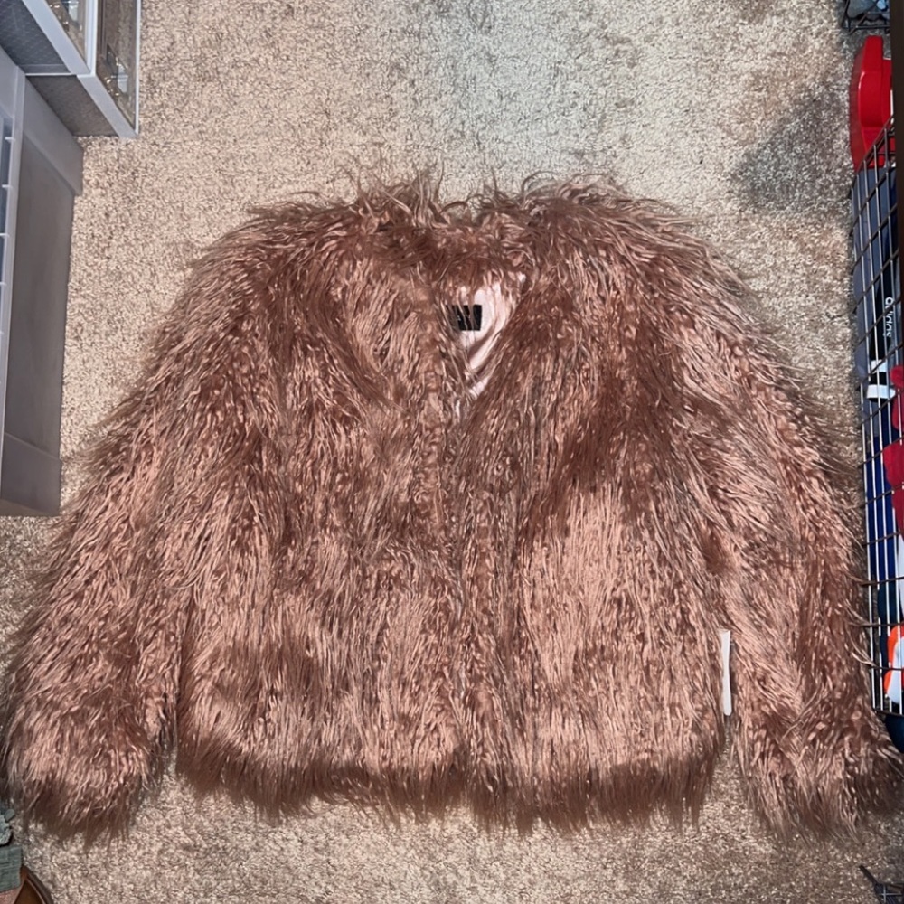 Pink faux fur crop jacket